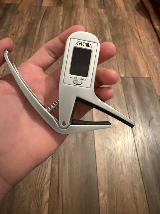 Аккустическая гитара