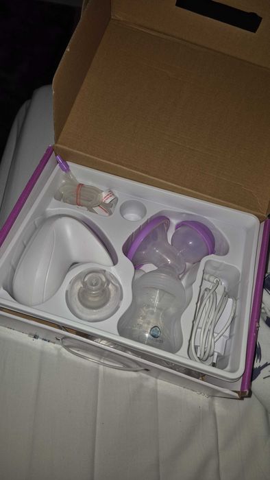 Pompă electrică pentru sân