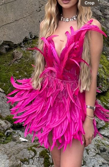 Официална рокля с пера