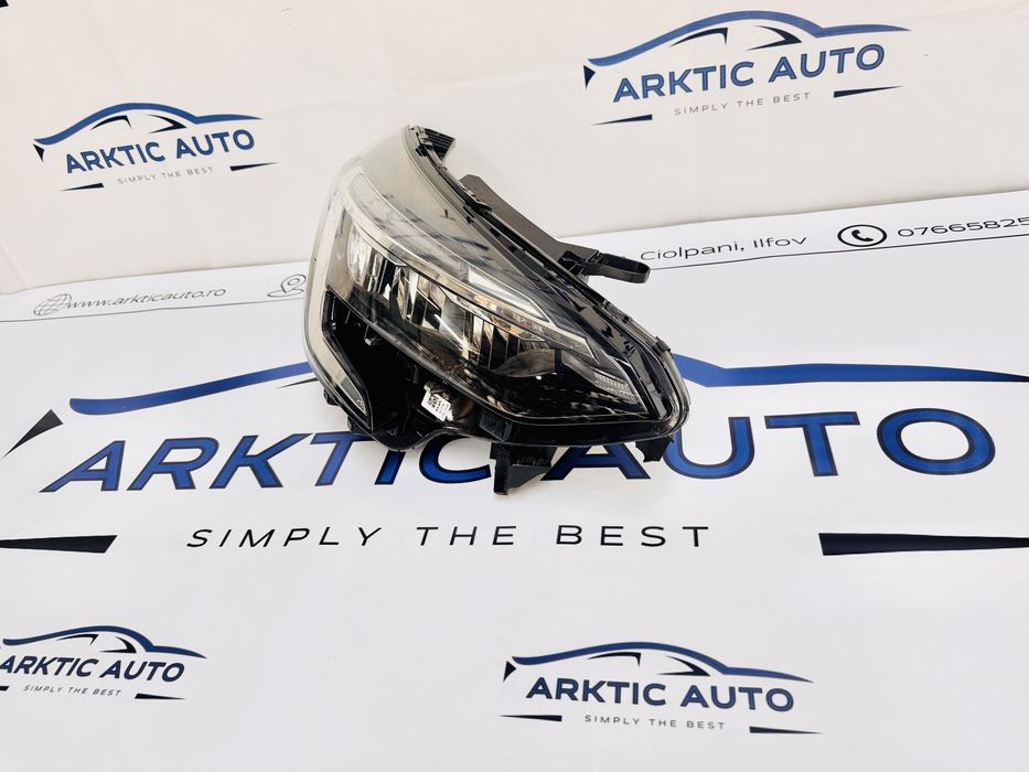 Far dreapta led Renault CLIO V model dupa 2019 cod 260100902R