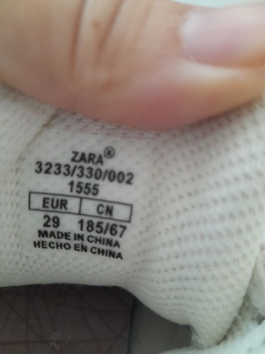 Продам демисезонные ботинки для девочки 28 размер