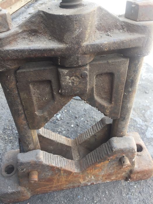 Трубажим (тиски )