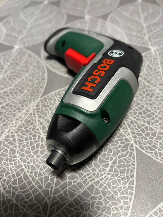 Акумулаторна отвертка Bosch Ixo 7