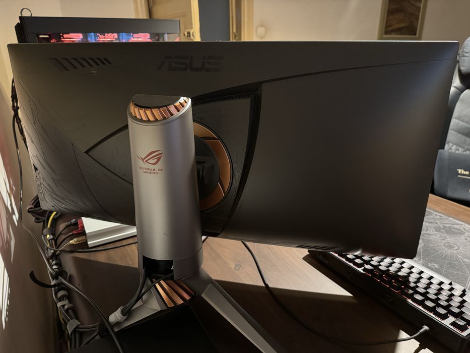 Vand monitor gaming premium ASUS ROG Swift PG348Q