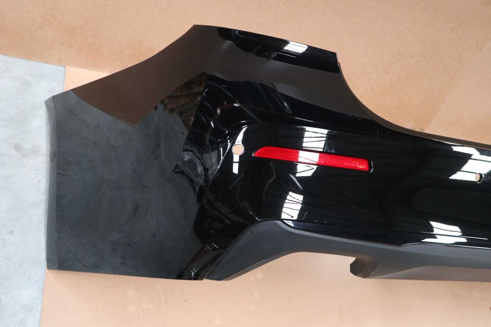 Задна броня БМВ Г30 Фейслифт BMW G30 LCI Basis