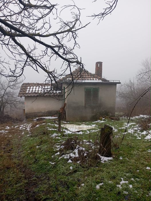 Продава се Къща в Свищов - 28 кв.м за 146 €/кв.м - Снимка #1