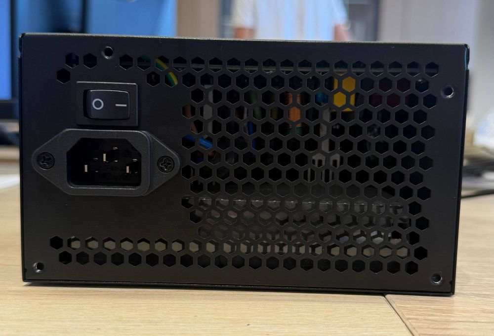Блок питания Ocypus Gamma P750