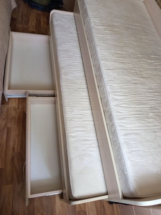 Кровать подростковая