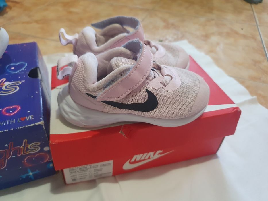 Adidas Nike Skechers