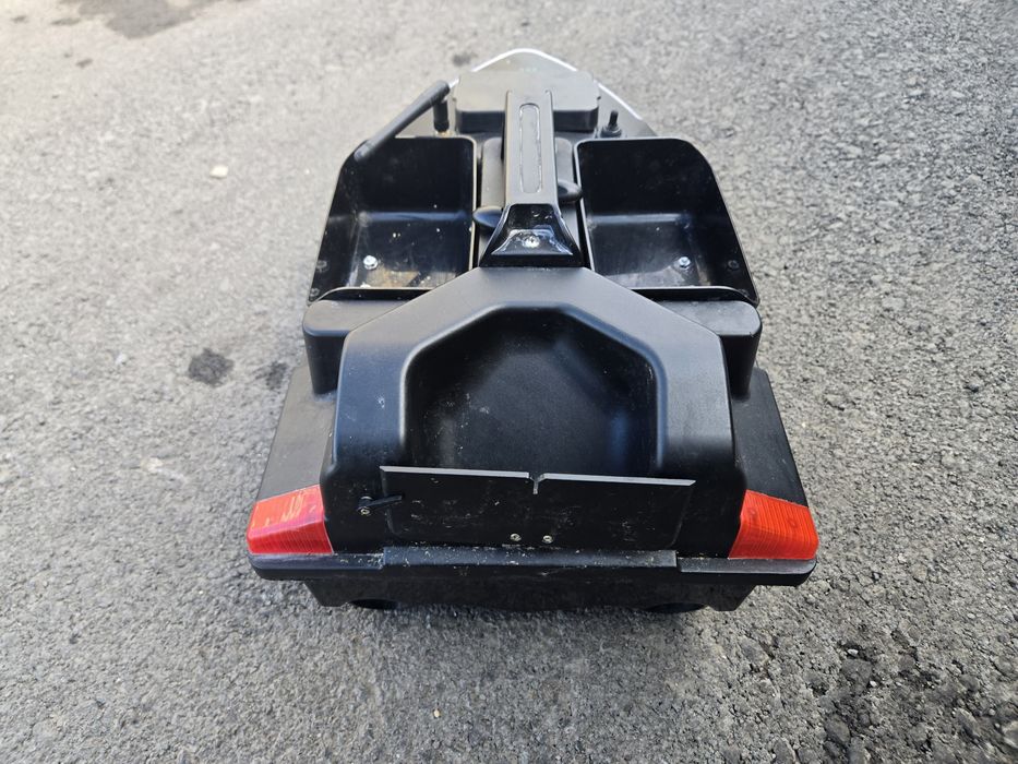 Продам кораблик Flytech