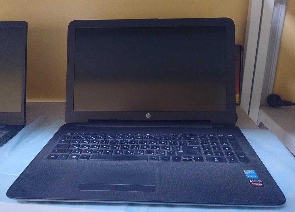 ноутбук   HP    15