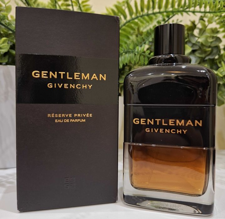 Продажба на остатъчно количество от парфюми от лична колекция