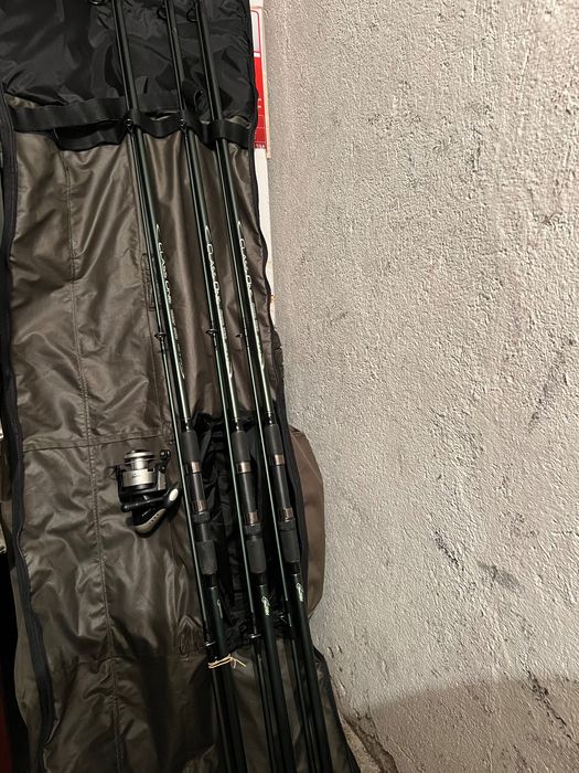 Комплект 3 пръчки 1 макара и калъф с три отделения