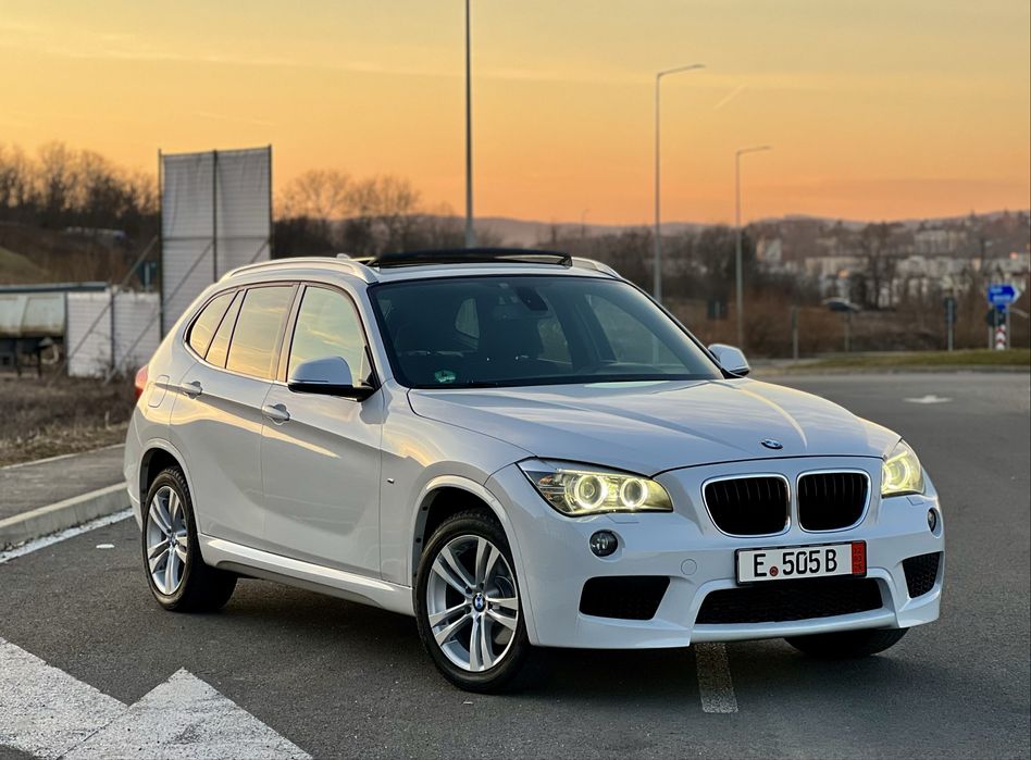 Bmw X1 M-Pachet 2.0D 143 CP 4x4 AUTOMAT X-Drive ALB PERLAT  Panorama