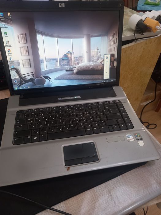 Ноутбук HP Compaq 6720s