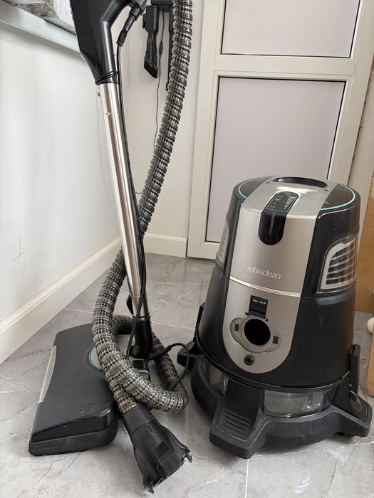 Продается пылесос Roboclean от компании Aura
