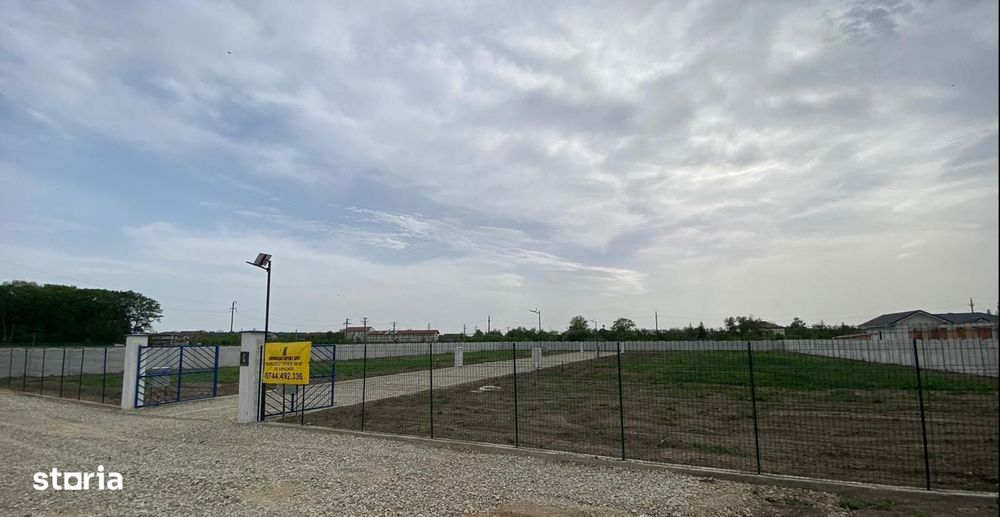 Ciolpani adiacent  DN1 parcele  teren 500 mp toate utilitati gard