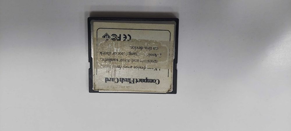 Карты памяти CompactFlash Unigen, 1 GB MemoryStick PRO-HG Duo