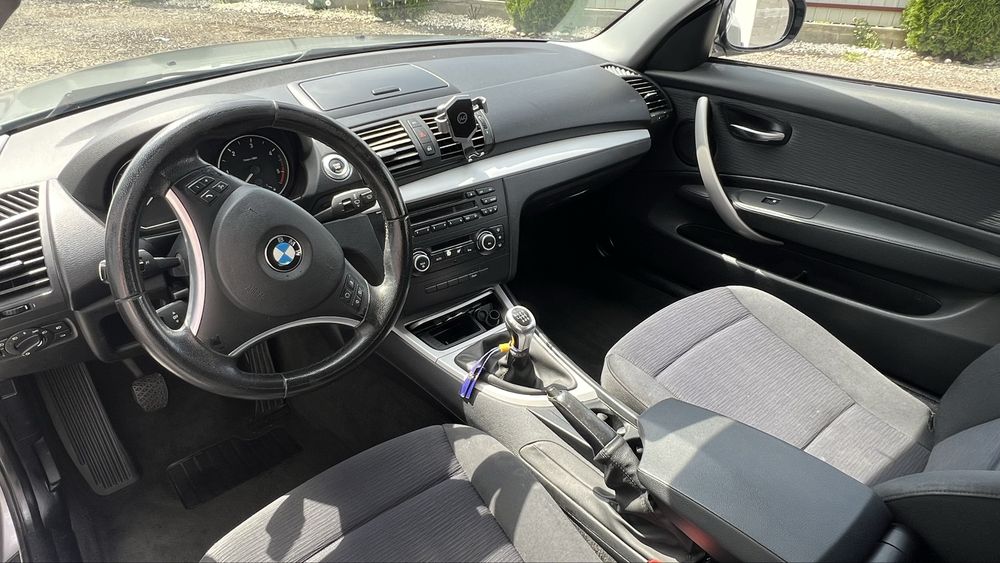 BMW 1 Series 2010 — imagine 4