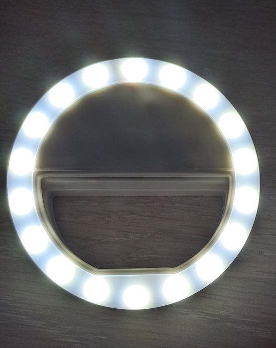 Селфи LED лампа за GSM