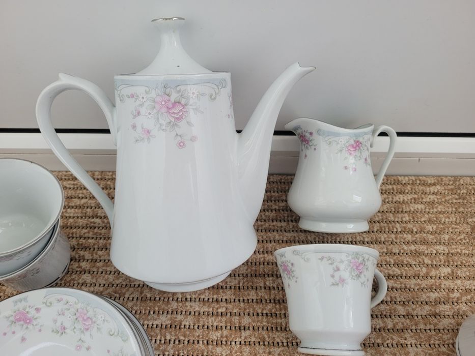 Сервиз посуда кружки