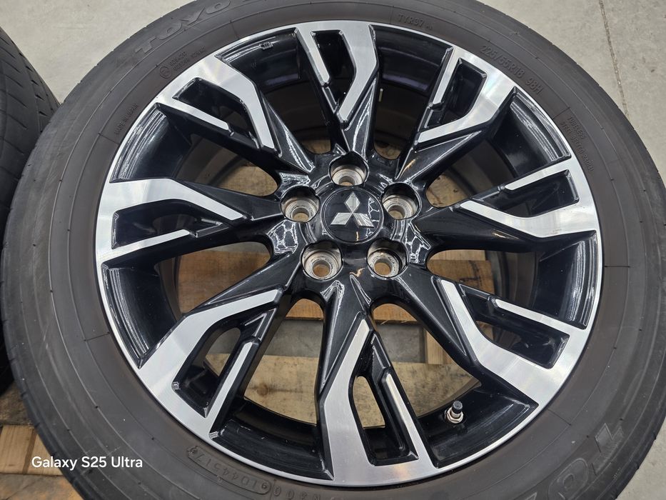 Лети джанти 18ки 5х114.3 Mitsubishi, Citroen, Peugeot + летни гуми