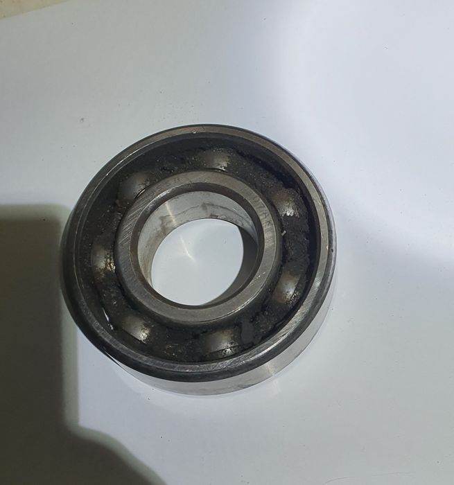 Подшипники 307 .