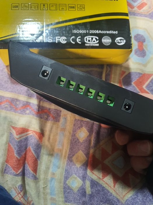 12V 24V соларен контролер за зареждане LCD екран