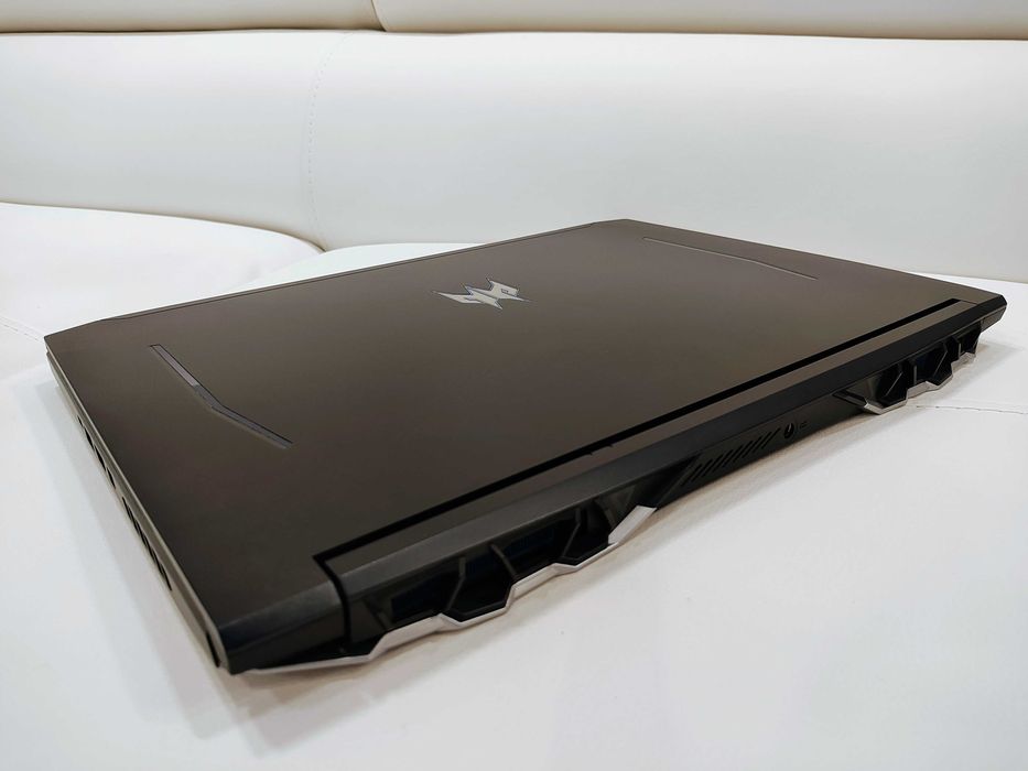 Laptop gaming acer Predator intel core i7-10750H ,video 8 GB RTX 2070