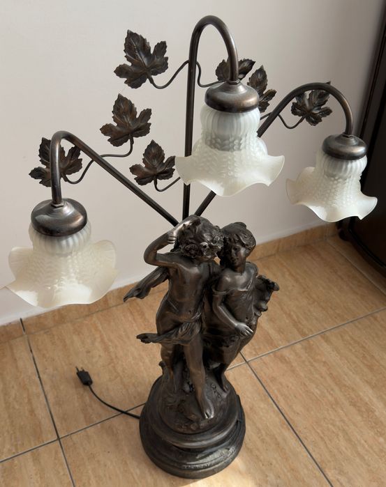 Lampă vintage din metal cu 3 becuri