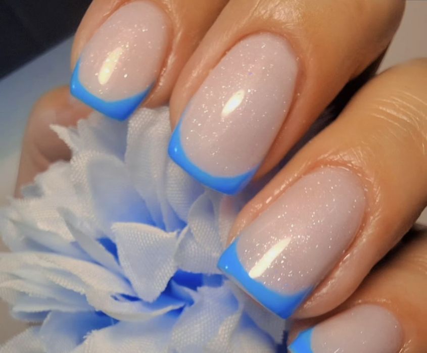 Маникюр с покрытием 3500!