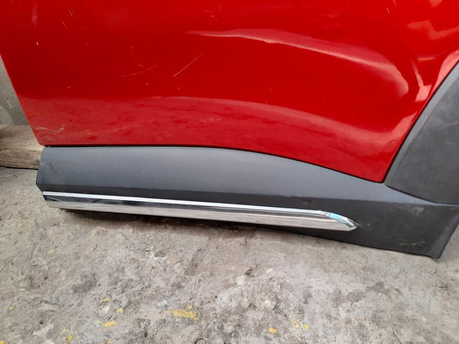 Задна лява  врата мазда цх3 Mazda CX3