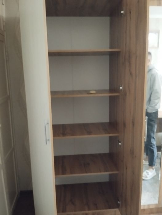 Продам спальный гарнитур