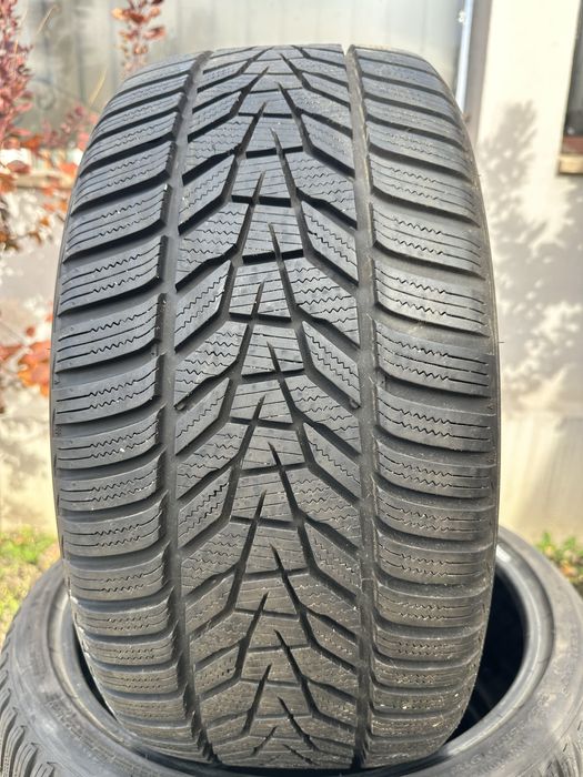 Cauciucuri anvelope iarna 235/35 R19 Hankook dot 21