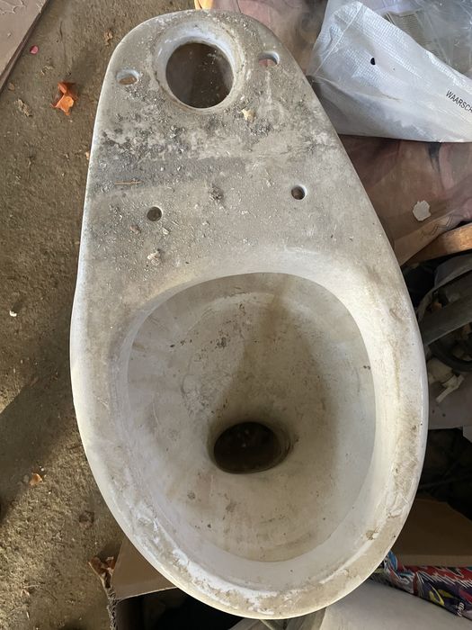 Унитаз б/у сотилади