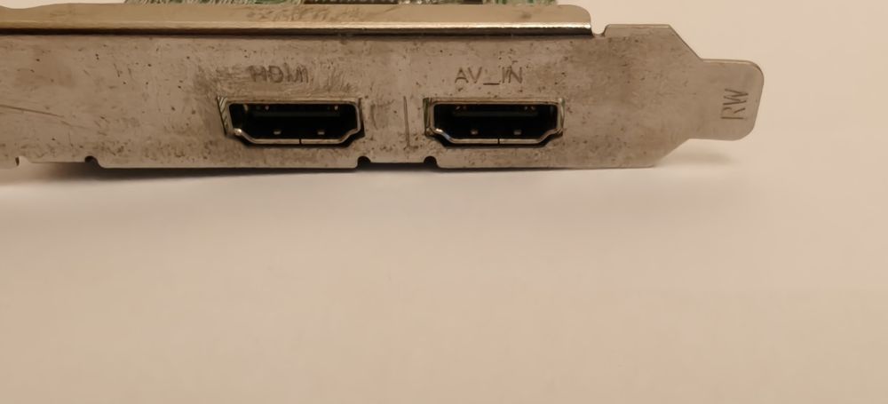 Placa de captura Avermedia H 727 C 027