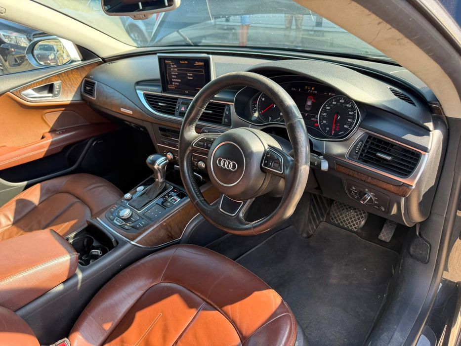 Dezmembrez Audi a7 2011 negru - LZ9Y 3.0 tdi CDUC, cutie automata MNR quattro