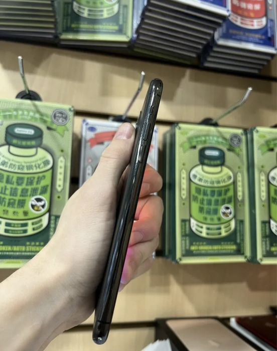 iPhone 11 Pro Max 256gb.