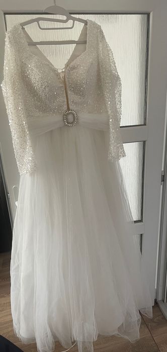 Vând rochiță de mireasă 46/48