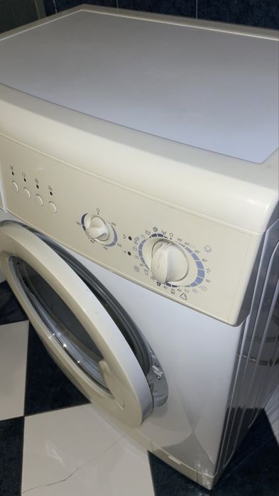 Стиральная машина Zanussi