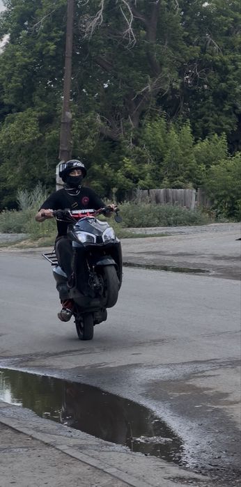 Продам скутер м12