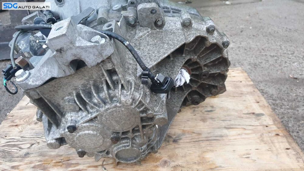 Cutie Viteze Manuala 6 Trepte Ford Kuga 2.0 D 4X4 2008 - 2012 Cod 8V4R-7002-BG