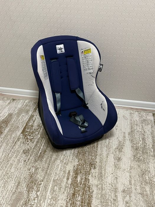 Продам автокресло Inglesino