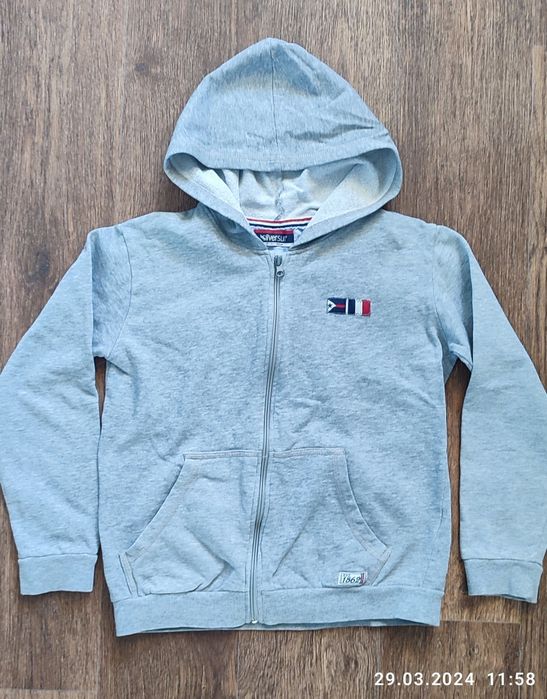 Куртки,джинсы,кофты