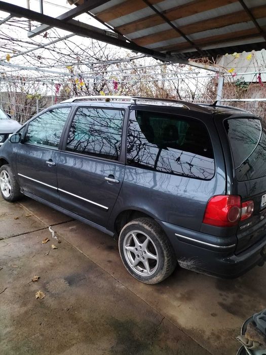 Vand Volkswagen Sharan 2006 Gri Motorina