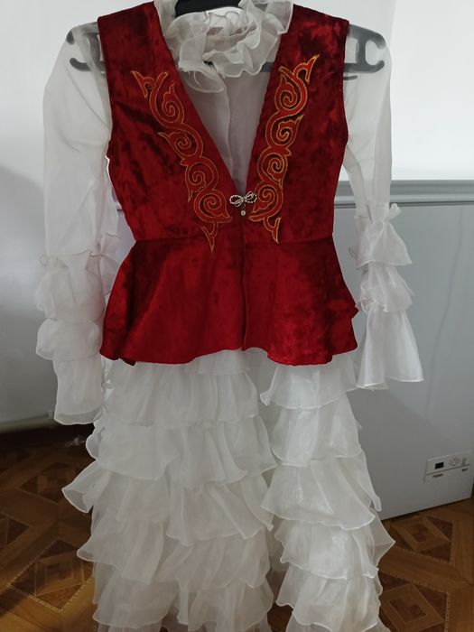 Қазақ көйлек, сәукеле