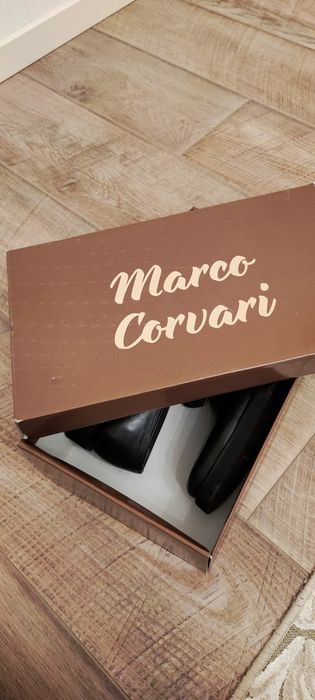 Продам мужские туфли