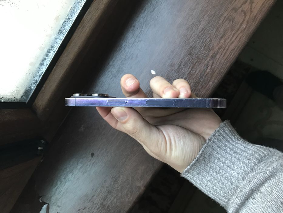 Iphone 14 pro iphone 13 proni puliga