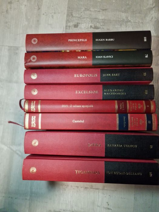 Lot carti / Se vinde si la bucata