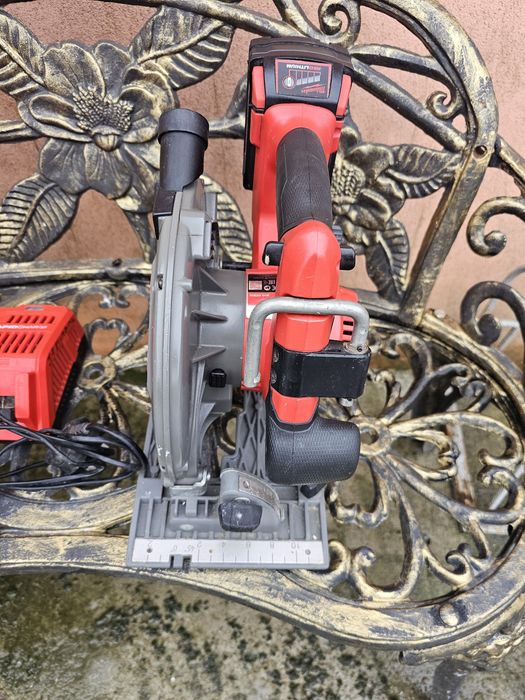 circular milwaukee m18 ccs66